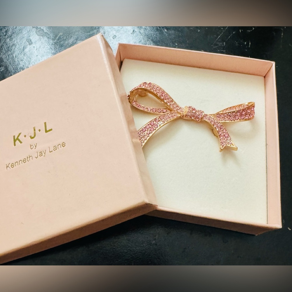 KENNETH JAY LANE PAVE CRYSTAL Pink RIBBON BOW BROOCH PIN PINK RHINESTONE NEW KJL